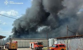 В Кропивницком горит завод с химикатами: что с безопасностью воздуха