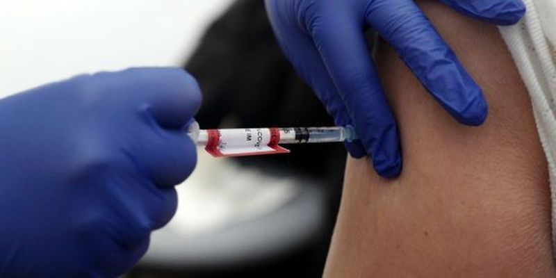 Євросоюз хоче передати надлишки вакцин від коронавірусу бідним країнам