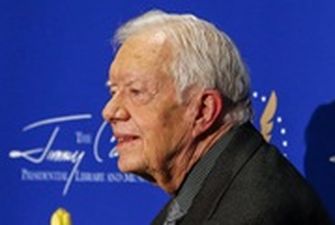 Экс-президент США Картер попал в больницу с переломом таза