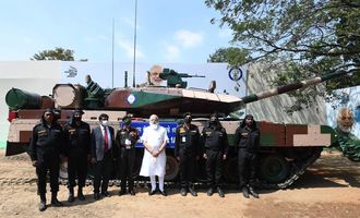 Индийская армия получила новую версию танка "Арджун"