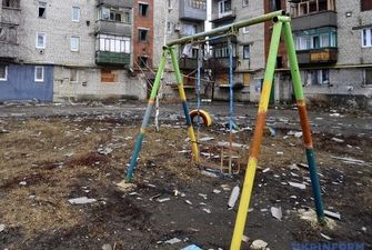 На востоке Украины в прошлом году от боевых действий погибли четверо детей, восемь ранены