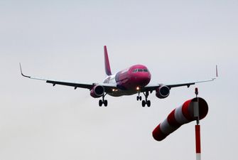 Пасажирів запізнилися на рейс: у Wizz Air розповіли свою версію історії з відмовою у посадці на літак українським спортсменам