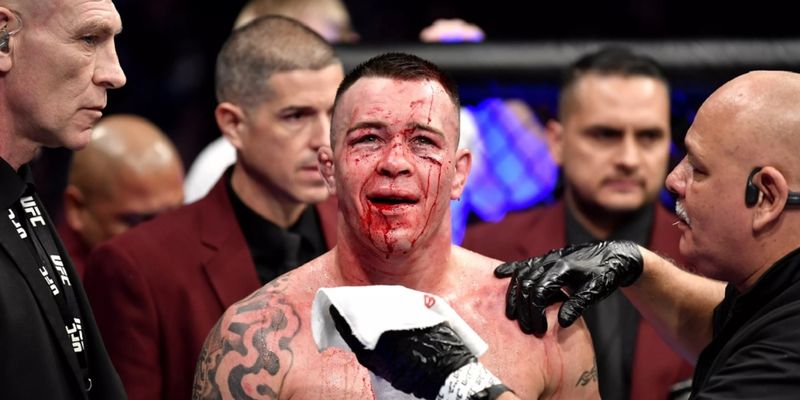 Мужской спорт. На UFC 245 трем бойцам сломали челюсть