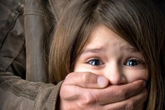 У Росії педофіл зґвалтував в автобусі 10-річну дівчинку