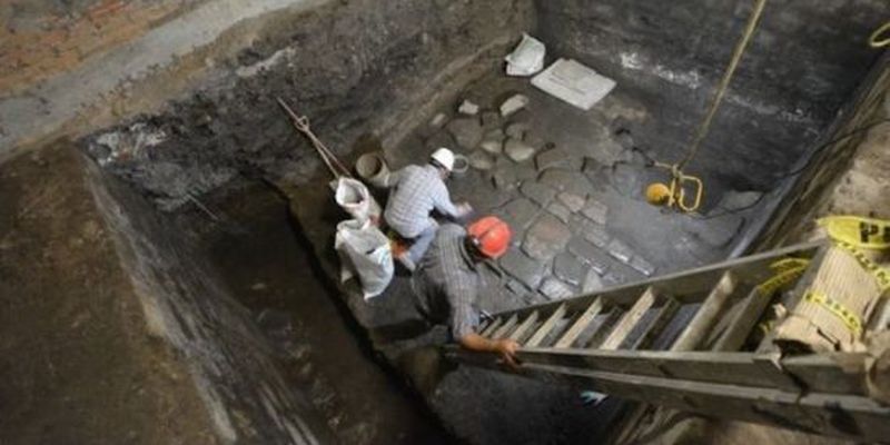 У Мехіко натрапили на залишки ацтекського палацу під час ремонтних робіт