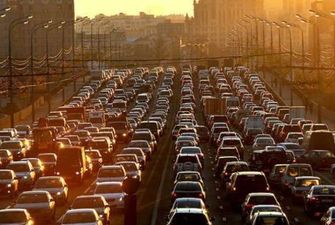 Київ стоїть у заторах: у Кличка створили групу з поліпшення трафіка