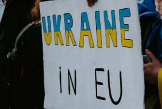 Отражение идентичности: ЕС о новой дате Дня Европы в Украине