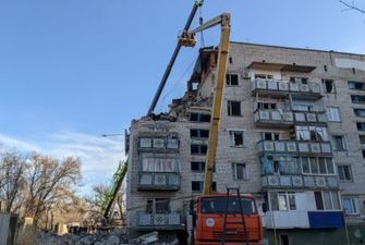 Вибух газу в Новій Одесі: під звалами будинку знайшли загиблу жінку та помер чоловік, якого евакуювали