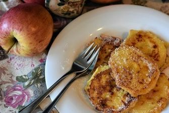 Постный завтрак на скорую руку: рецепт пышных оладий с яблоками/Разнообразьте ваше повседневное меню