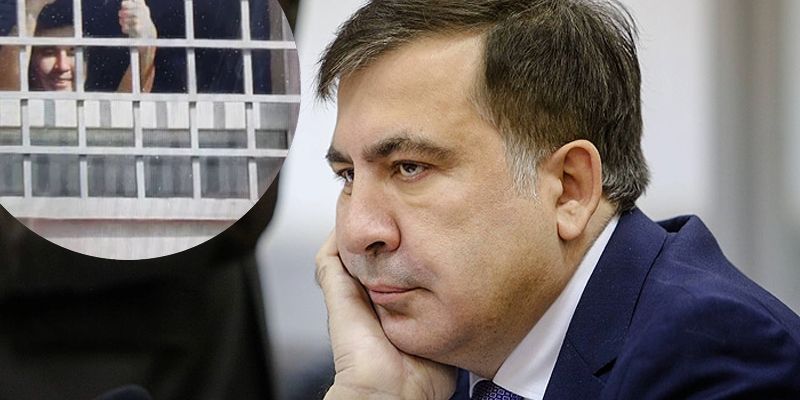 Михеил Саакашвили шлет "сердечки" из тюрьмы в Грузии