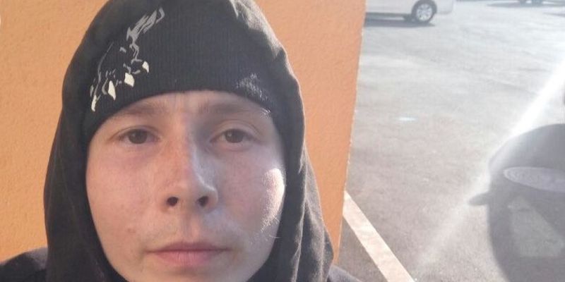 «Никто не остановит смерть»: в Киеве на детской площадке поймали мужчину с ножом