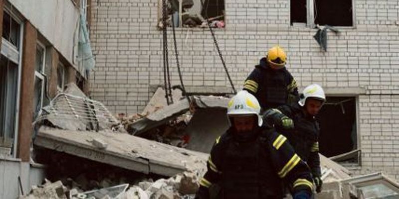 Ракетный удар по Чернигову: количество погибших увеличилось до 17 человек