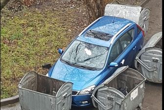 Львів’яни провчили водія, який погано припаркувався