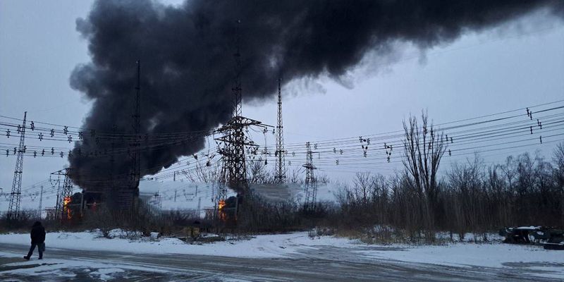 Утро началось не с кофе: в Донецке и Макеевке раздались взрывы, отдельные районы остались без света, фото и видео