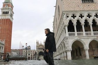 Венеція: вода дещо спала, стан тривоги залишається в силі