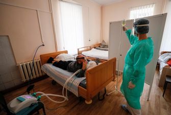 За добу на коронавірус захворіли майже 16 тисяч українців, 608 людей померли