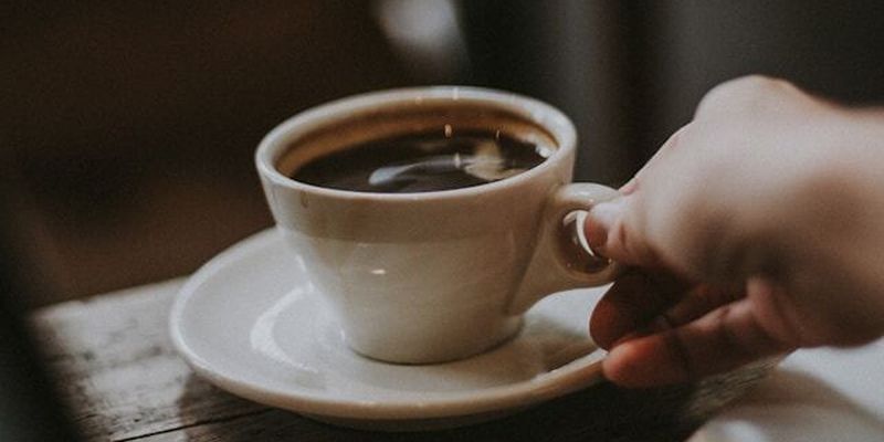 Можно ли пить кофе на голодный желудок: нутрициолог дала ответ