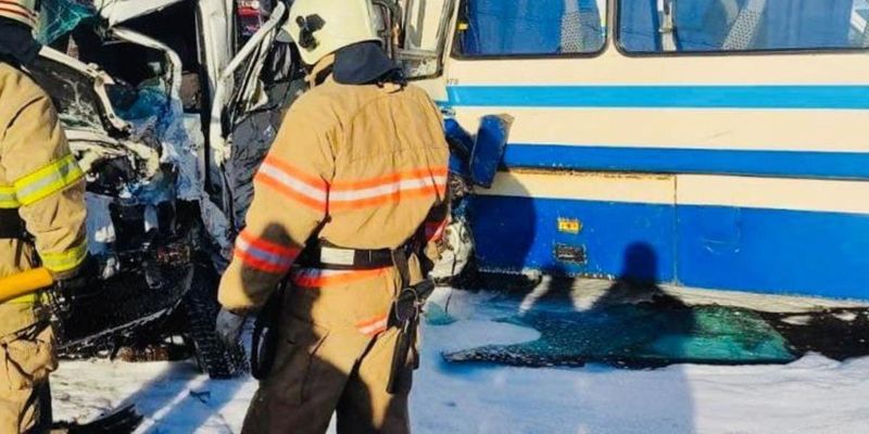 На Прикарпатье произошло жуткое ДТП: один человек погиб, 24 в больнице
