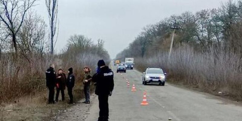 Сбил на скорости и скрылся: под Харьковом ищут водителя, устроившего смертельное ДТП