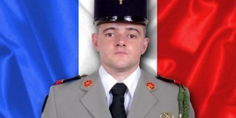 В Мали в результате обстрела погиб французский солдат, еще 9 ранены