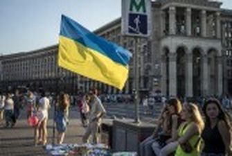 Корупція та некомпетентність влади: українці назвали головні причини економічної кризи