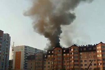 В Киеве вспыхнул масштабный пожар: видео