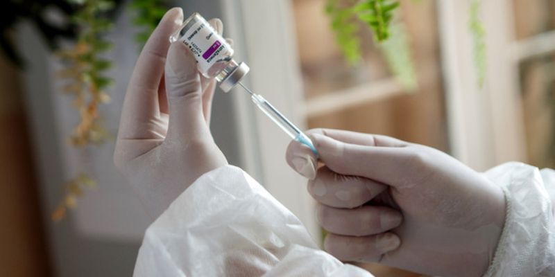 Две дозы COVID-вакцины получили более 14 миллионов украинцев