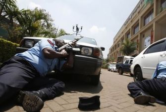 Нападение террористов на автобус в Кении: десять погибших