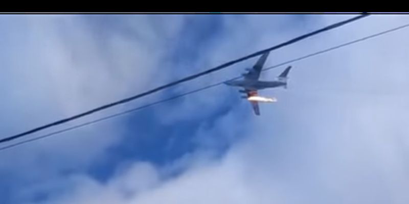 Еще один долетал: в российском Иваново загорелся и упал самолет