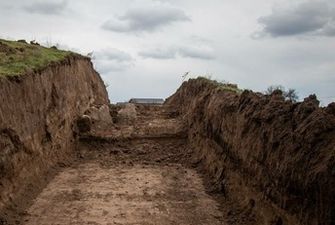 Археологи в Днепропетровской области раскопали многоуровневый курган – памятка под угрозой уничтожения: фото