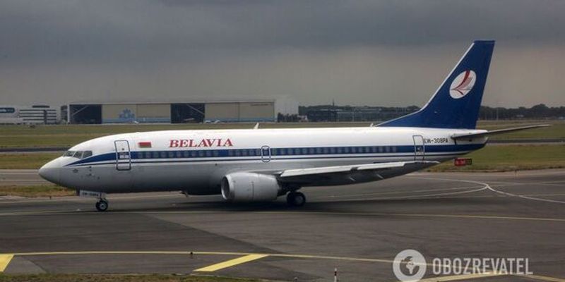 Белорусский самолет по приказу развернули посреди пути: что произошло