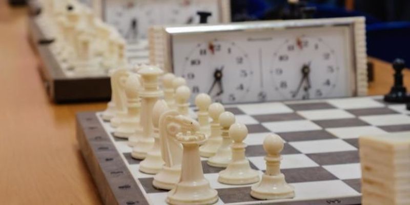 Матчі шахового ЧС-2023 з рапіду та бліцу транслюватимуться із затримкою