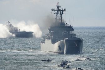 В Черном море вместе с двумя носителями «Калибров» находится и десантный корабль врага