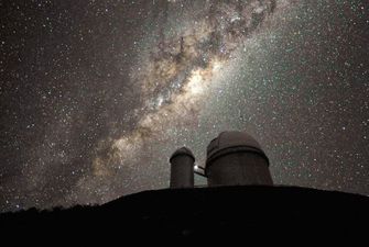 Астрономи помітили зірку, яка дуже швидко «тікає» з Чумацького Шляху