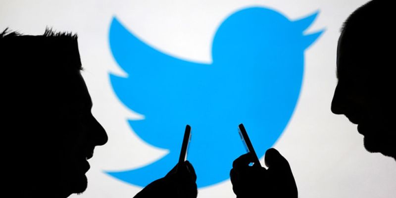 Twitter тестирует новую функцию, которая будет скрывать оскорбительные сообщения