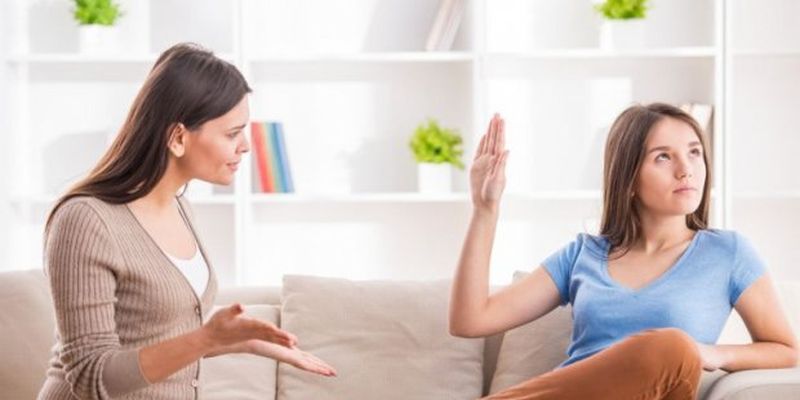 5 способів, як батькам варто спілкуватися зі своїми дітьми-підлітками