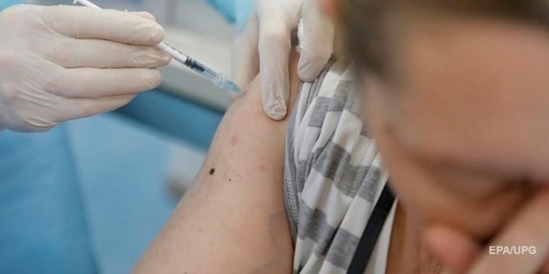 В Австрии расследуют сообщения о COVID-вакцинации вне очереди
