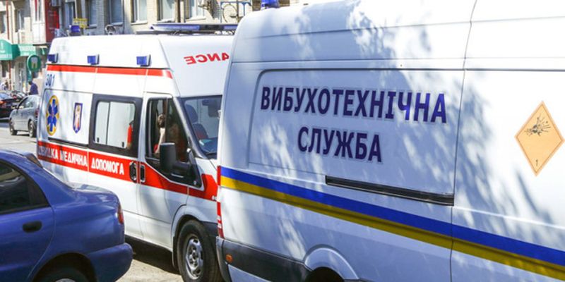 В Киеве ищут взрывчатку в 10 ТРЦ и одной гостинице