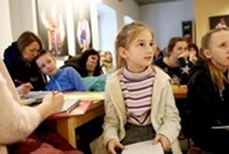Омбудсмен: Есть риск потерять целое украинское образовательное поколение