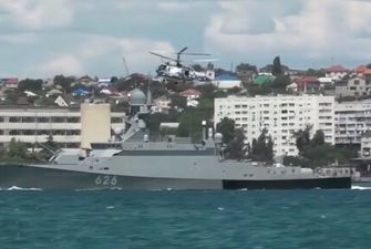 Російський флот біля берегів Чорного моря готується до нанесення ударів - ігнорувати тривоги не можна