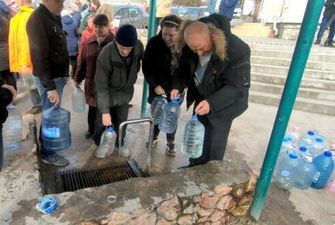 Срочно запаситесь водой: В каких городах Украины проблемы с водоснабжением - список и график