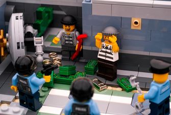 Воровали исключительно Lego: во Франции арестовали международную банду грабителей