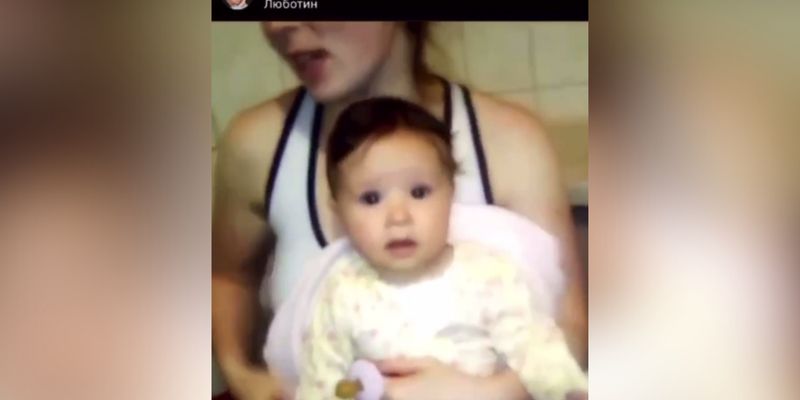 В Харьковской области мать-наркоманка нюхала порошок с младенцем на руках