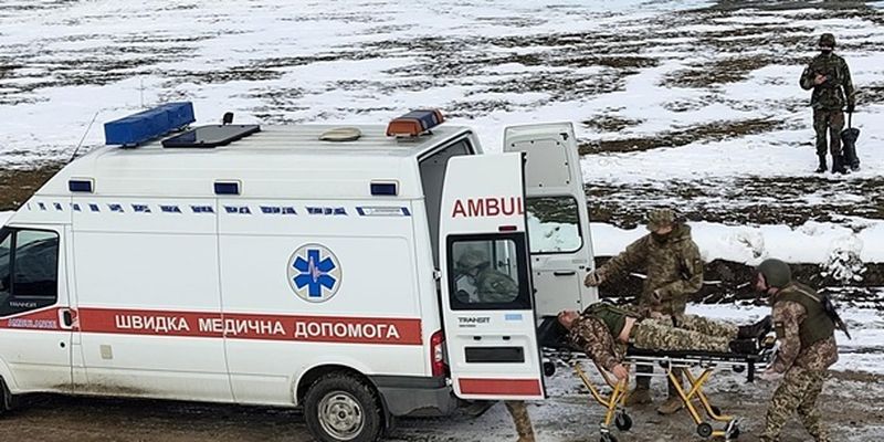 На Донбассе за день три обстрела, ранен боец ВСУ