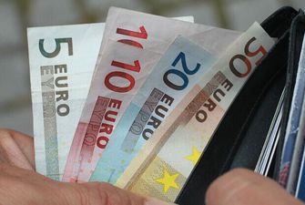 Курс валют в Україні 14 травня 2023 року: скільки коштує долар і євро