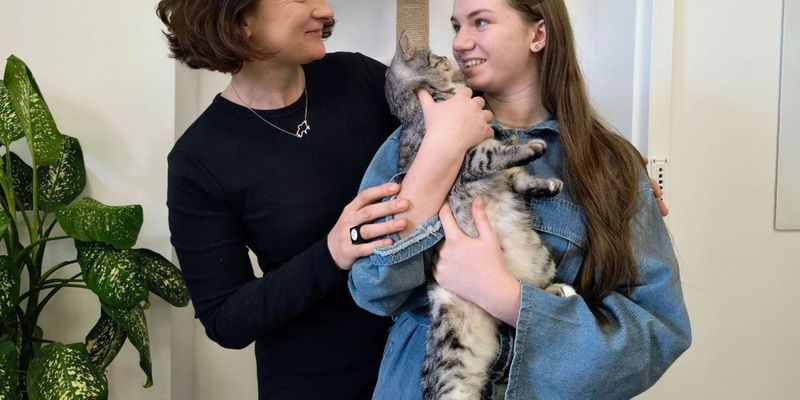 Не представляла себя в России и сбежала. Как школьница с Херсонщины нашла новую маму в Киеве