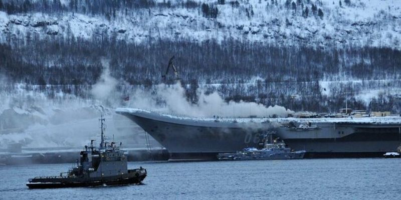Найганебніший крейсер Путіна згорів не вийшовши в море: є постраждалі та загиблі