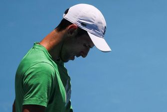 Скандал на Australian Open: отец Джоковича поприветствовал фанатов в футболках с буквой Z