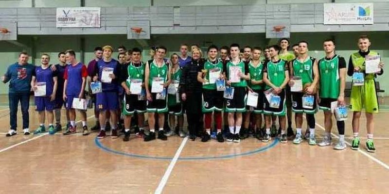Обласний турнір з баскетболу виграли представники ЧНУ