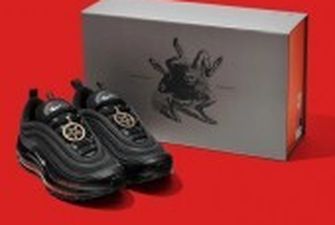 Nike через суд змогли відкликати "сатанинські кросівки" з людською кров'ю